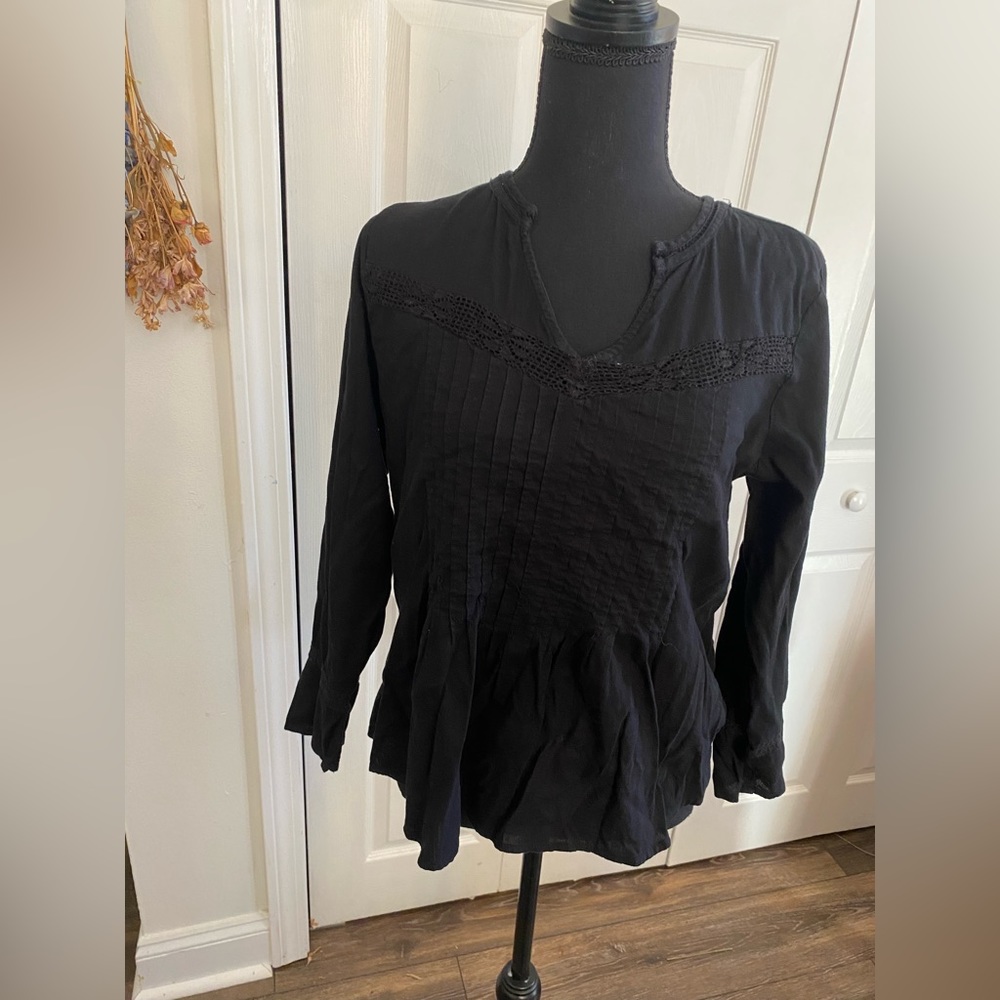 Old navy black blouse